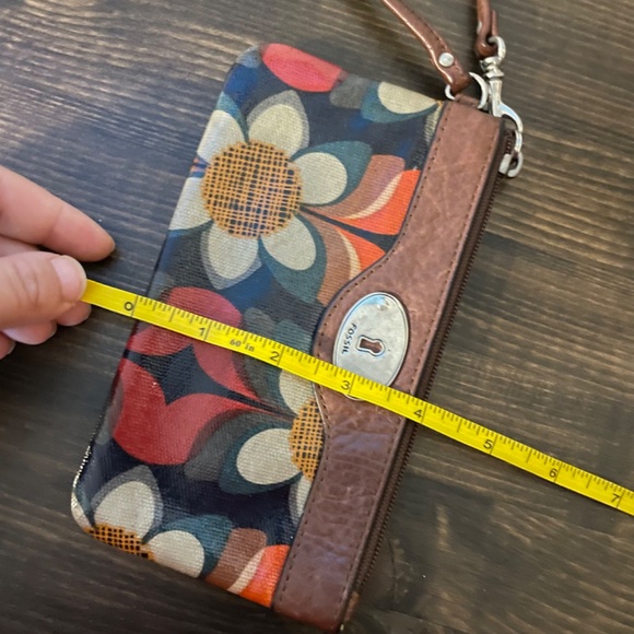 Fossil key-Per Wristlet floral pattern - Picture 3 of 4